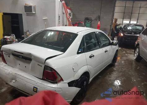 2006 Ford Focus Zx4 z USA, uszkodzony, nr VIN 1FAFP34N96W180555